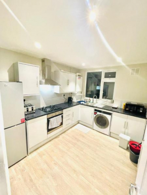 Ravensbury Home